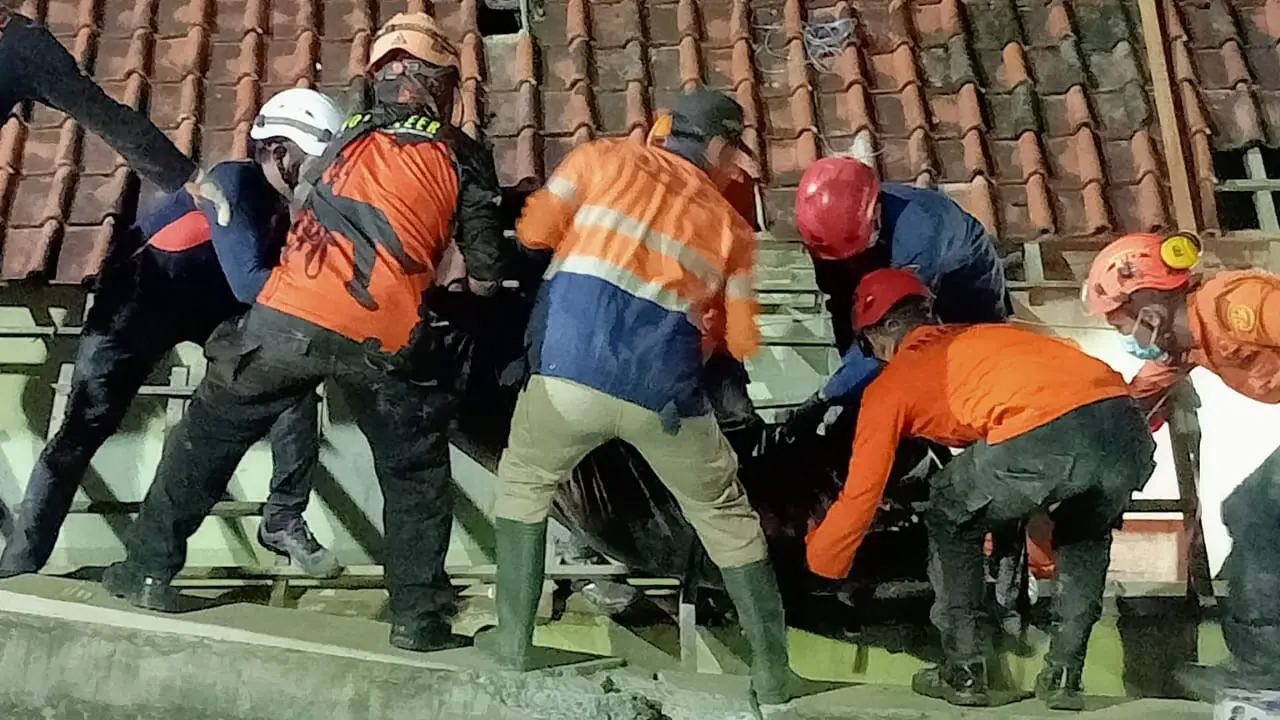 Terjadi Longsor di Ponpes Gontor Magelang, Kemensos Berikan Santunan Kepada Korban Meninggal dan Luka-luka