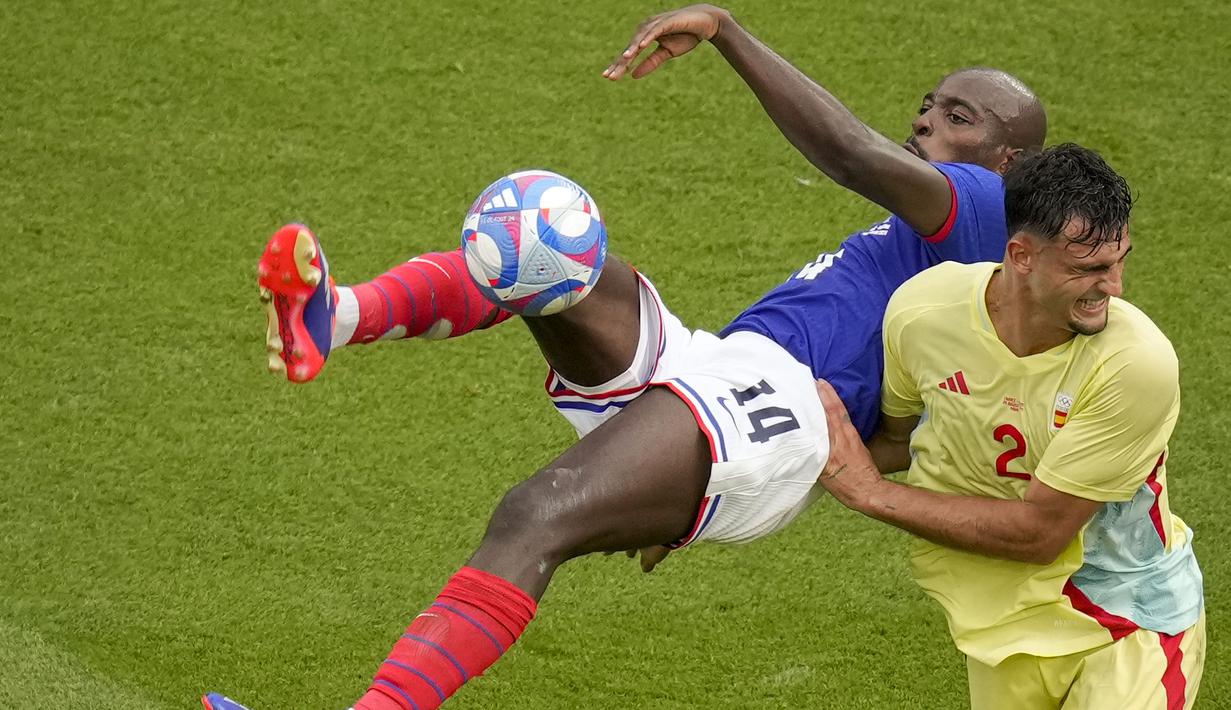 Tiga gol Prancis dicetak oleh Millot, Aklikouche, dan penalti Mateta. (AP Photo/Vadim Ghirda)