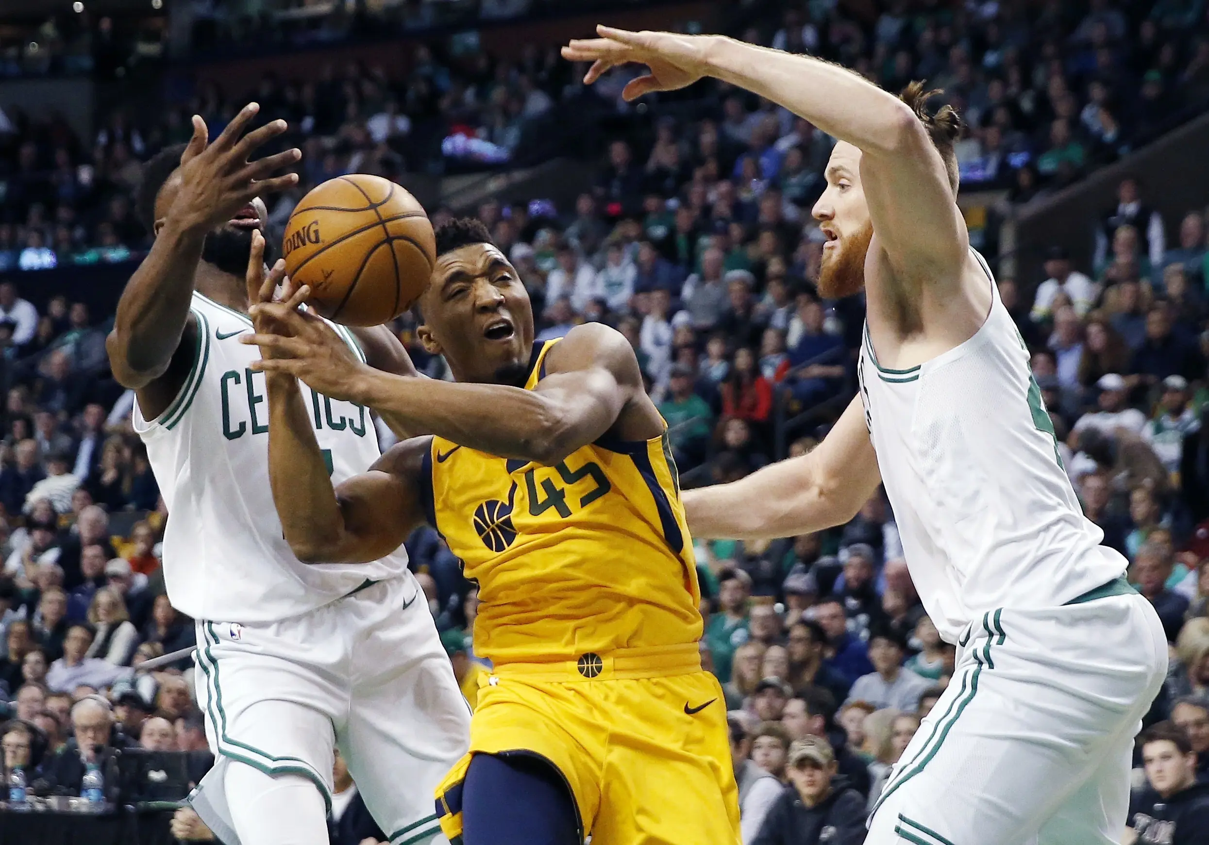 Aksi Donovan Mitchell (AP)