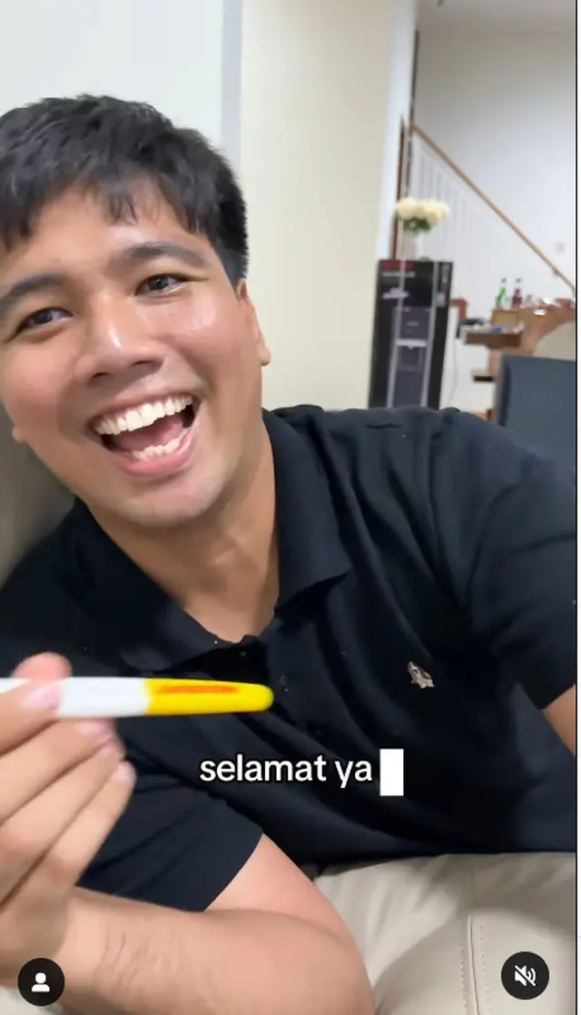 6 Momen bahagia istri Frans Faisal umumkan hamil anak pertama selang 2 bulan nikah, bikin Fuji girang