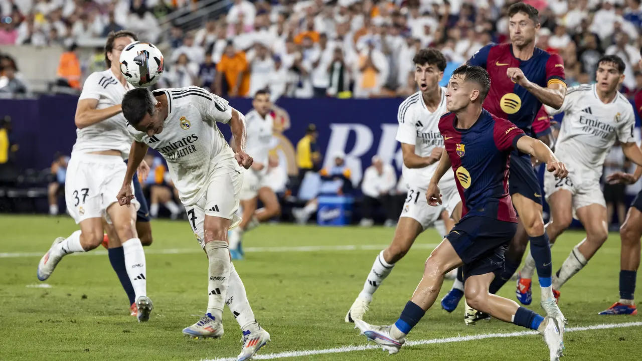 FOTO Uji Coba Barcelona Vs Real Madrid