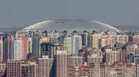 Suasana kota di Samara, Rusia, Sabtu (5/5/2017). Kota ini akan menjadi salah satu penyelenggara Piala Dunia 2018. (AFP/Mladen Antonov)