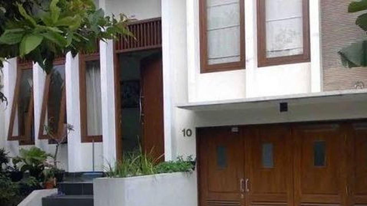 7.&nbsp;Tangga Teras Bentuk L