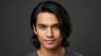 7 Model Rambut Panjang Pria Jidat Lebar, Bikin Wajah Lebih Proporsional