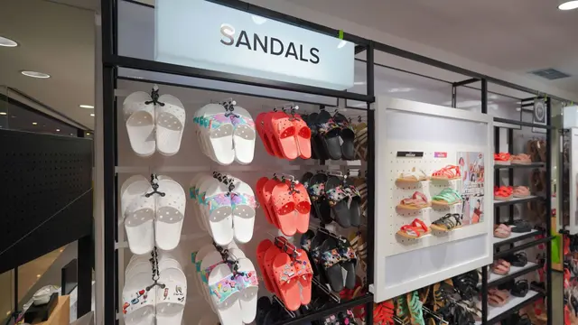 Alas Kaki Nyaman Jadi Tren di Masa Pandemi Bisa Didapatkan di Toko Crocs Grand Indonesia/dok.Crocs