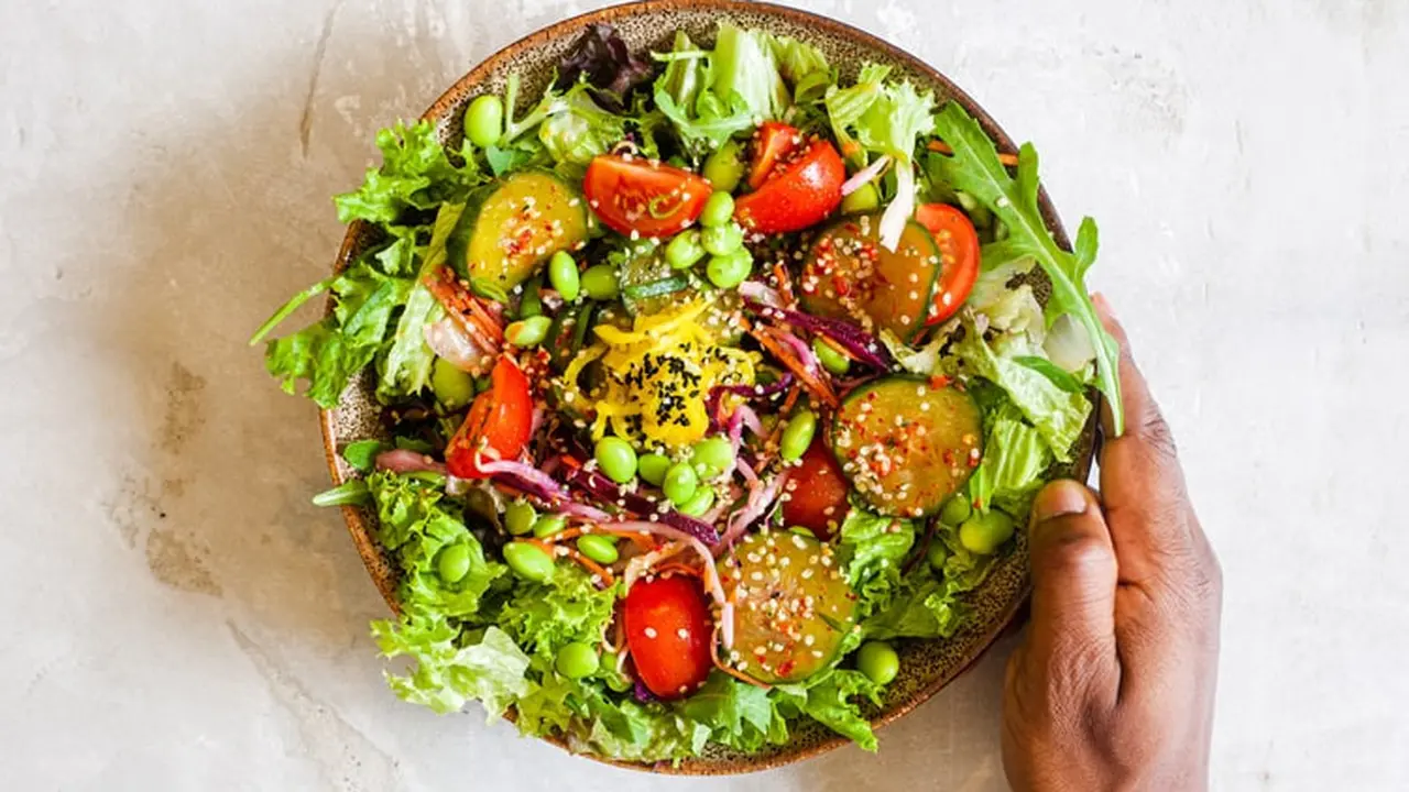 Tips Diet: Salad yang Baik dan Buruk untuk Dikonsumsi