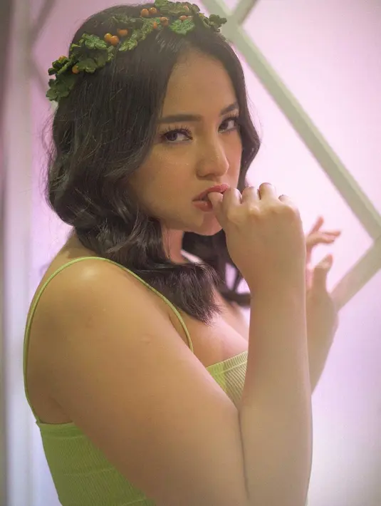 Postingan-postingan Marshanda ini mengajak warganet untuk tidak lagi insecure dengan bentuk fisik yang dimiliki. (Foto: instagram.com/marshanda99)