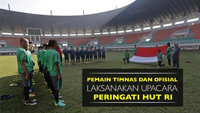 Video upacara peringatan HUT RI ke-71 yang dilaksanakan oleh pemain timnas dan ofisial di stadion Pakansari, Cibinong.