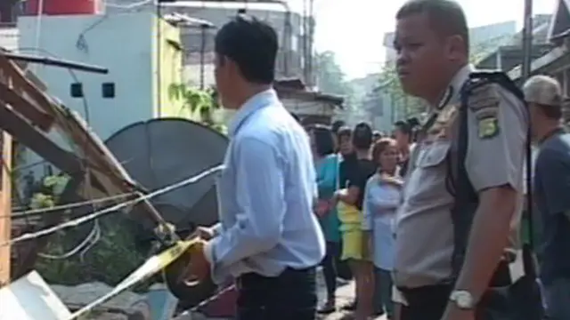 Tabung Gas Meledak, Rumah di Batu Ceper Roboh