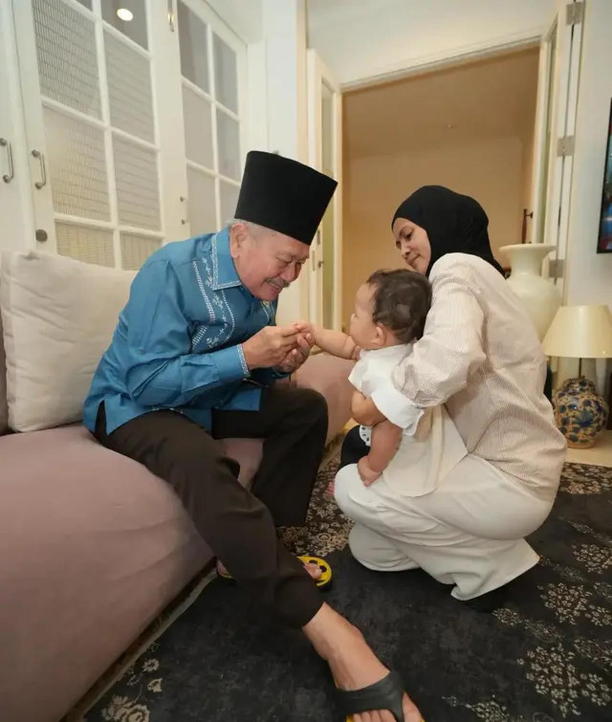 13 Potret Ruang Keluarga di Rumah Reza Artamevia, Jadi Tempat Kumpul saat Lebaran