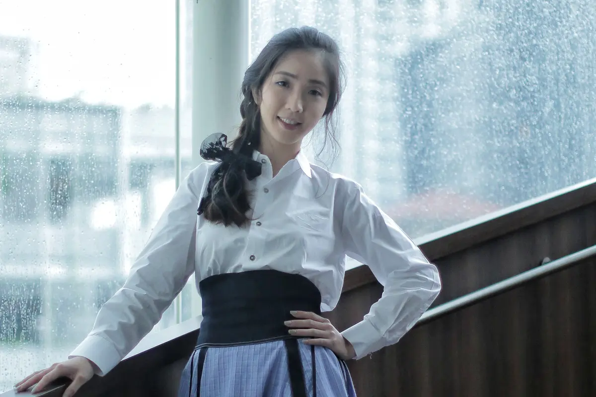 wanita januari cerdas dan berkelas