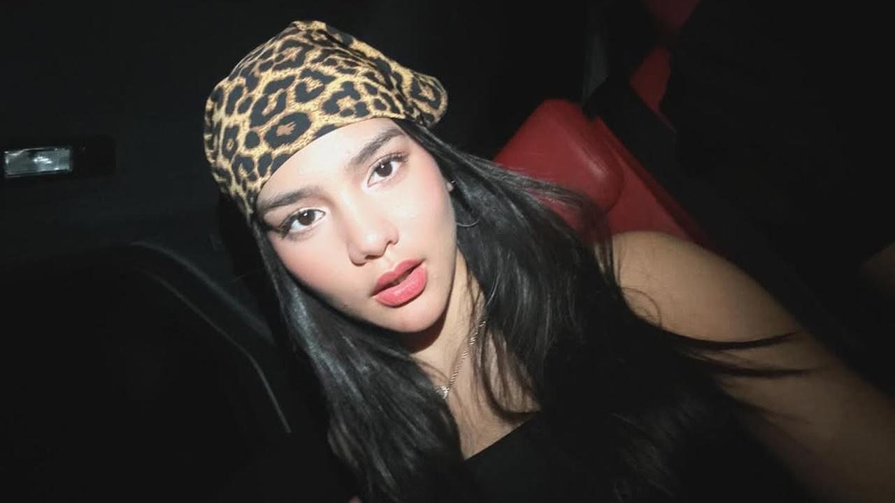 7 Potret Davina Karamoy Bergaya Tomboy, Aura Cantiknya Tak Terbendung