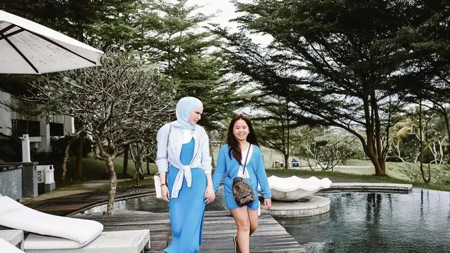 Liburan Angel Lelga dan Hawra