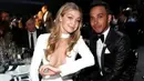 Sebelum berpacaran, Gigi Hadid pun pernah dekat dengan Lewis Hamilton. Dan mereka pun dikabarkan masih berhubungan usai Gigi dan Zayn jadian. (heatworld.com)