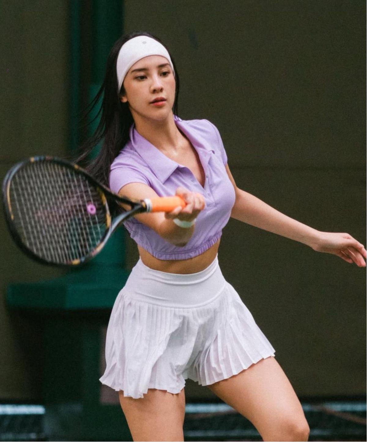 Tampil Sporty dan Stylish, Intip Potret Anya Geraldinedalam Berbagai Kegiatan Olahraga