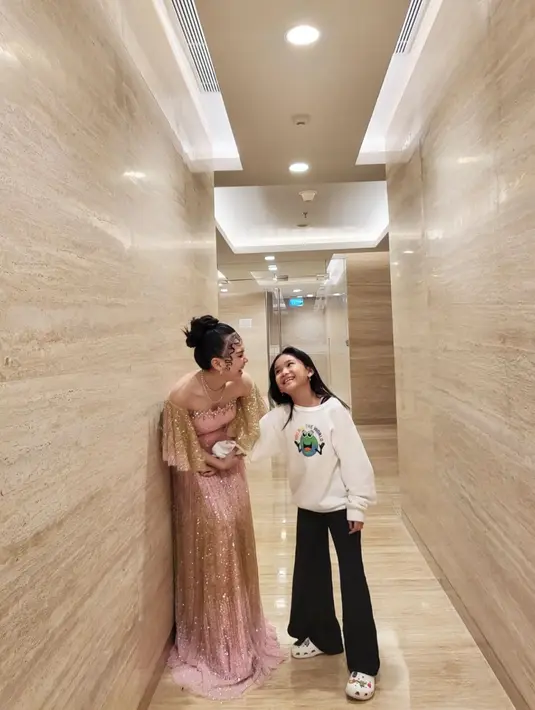 (Instagram/ayutingting92)