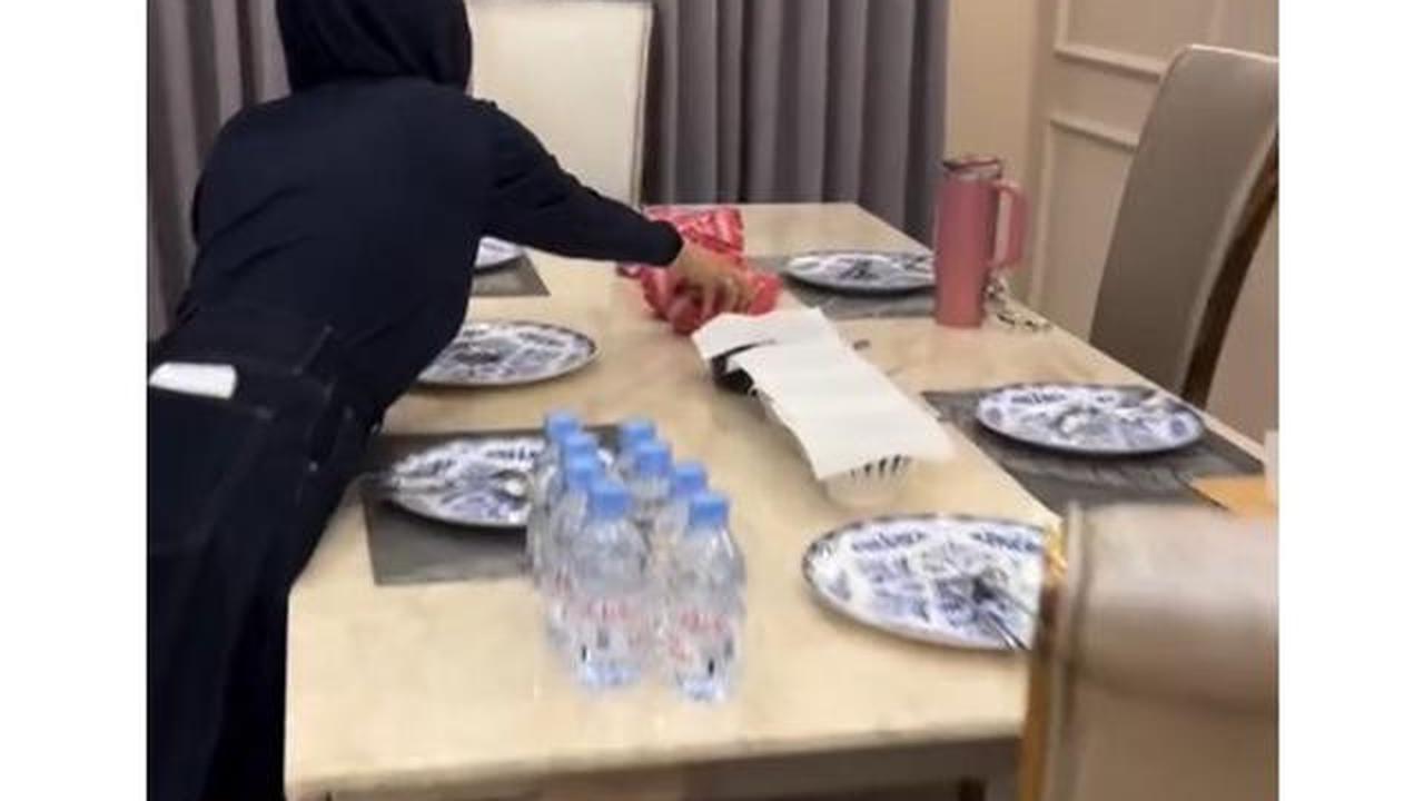 6 Potret Dapur dan Meja Makan di Rumah Aaliyah Massaid saat Bukber Geng Artis