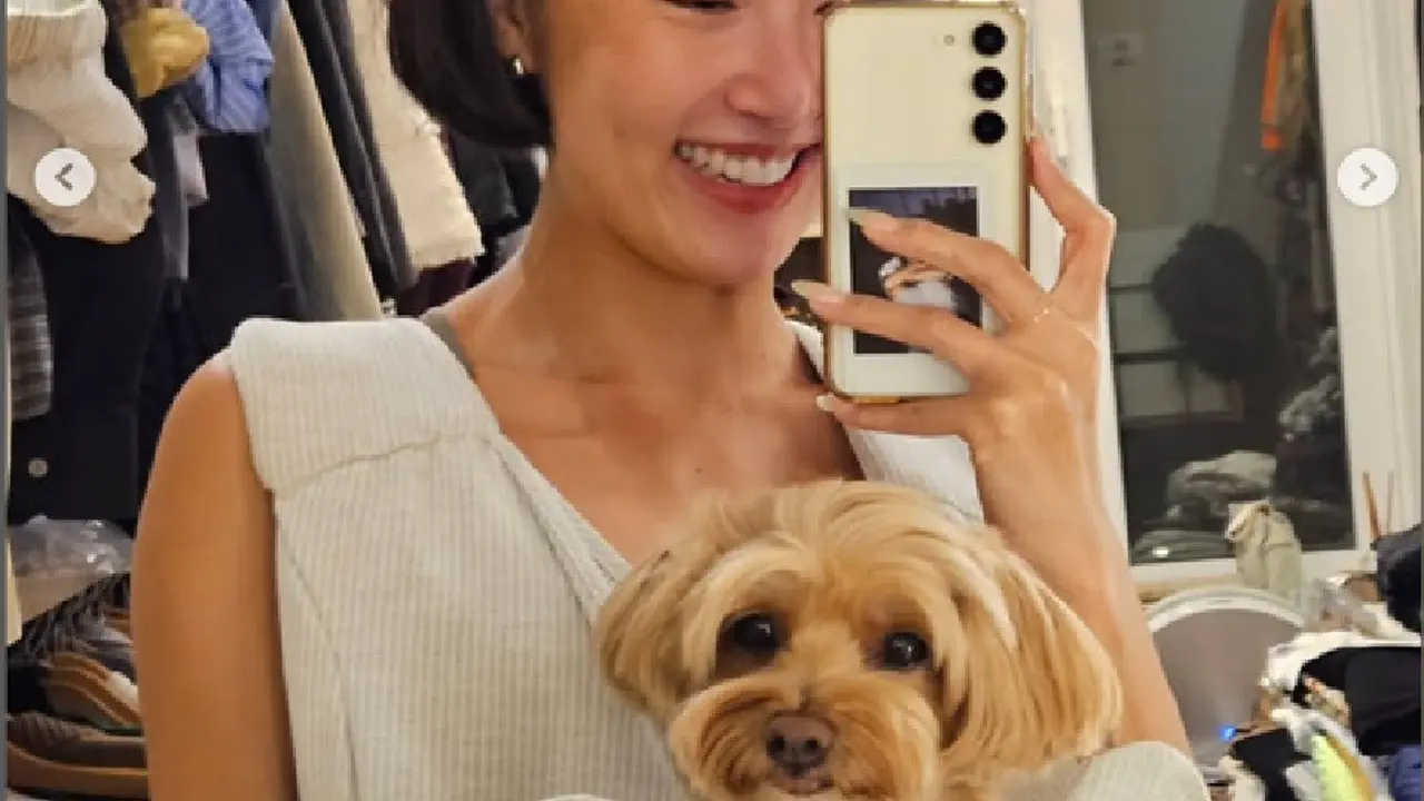 Hwasa Mamamoo Potong Pendek Setelah 4 Tahun Setia dengan Rambut Panjang