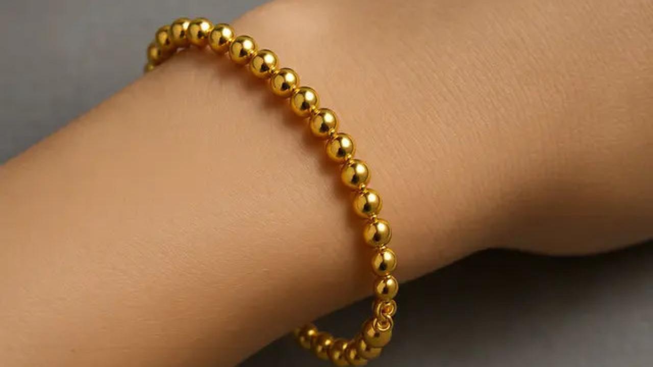 8 Model Gelang Emas 24 Karat 5 Gram yang Lagi Tren, Mewah Tapi Simpel untukSehari-Hari