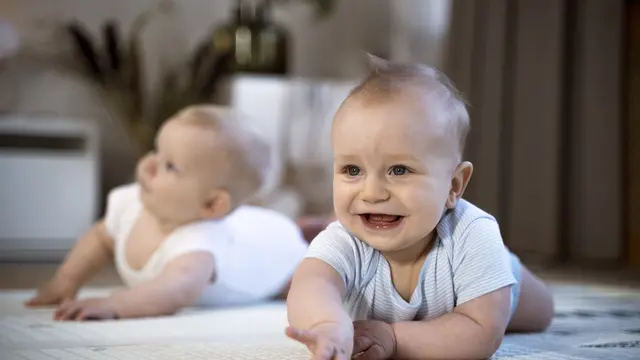 7 Arti Mimpi Melahirkan Anak Kembar, Jadi Pertanda Rezeki Berlimpah