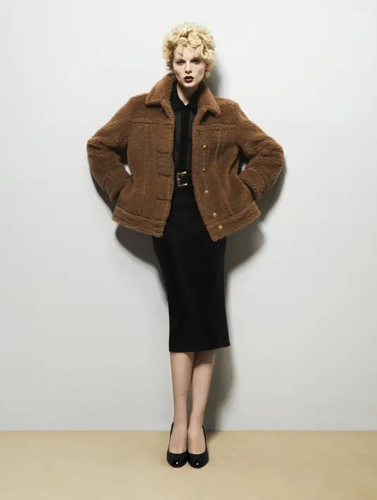 <p>Max Mara baru saja menghadirkan koleksi Max Mara Pre-Fall 2023. Koleksi ini menggali lagi hubungan Max Mara dengan Marilyn Monroe lebih dalam daripada aliterasi ganda M. Foto: Document/Max Mara.</p>