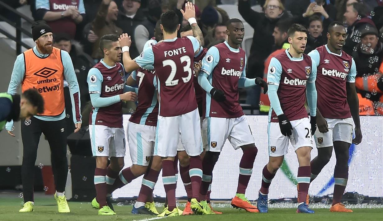 11. West Ham - 12 Menang 9 Seri 17 Kalah - 45 Poin. (EPA/Hannah McKay)