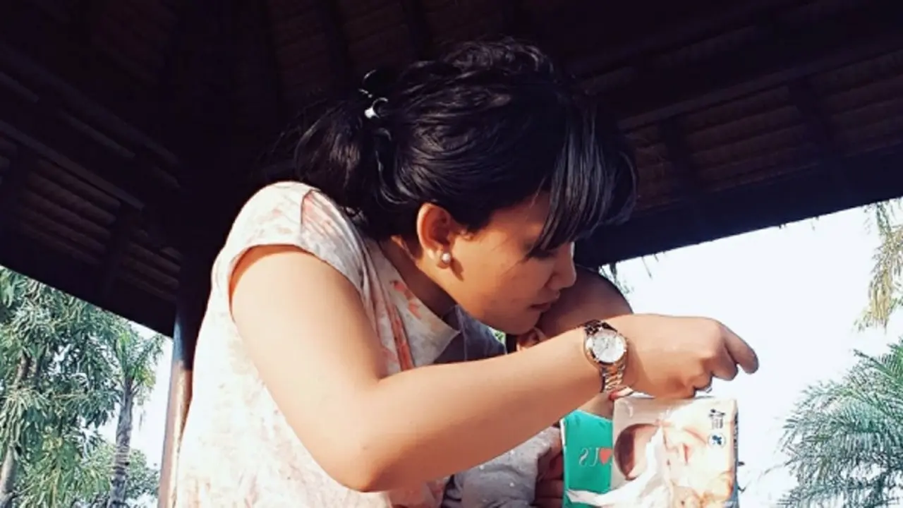 [Bintang] Tubuh Menggendut Usai Melahirkan, Curhatan Wanita Ini Jadi Viral
