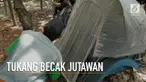 Ditemukan uang puluhan juta pada jok milik tukang becak yang terbaring sakit di jalanan.