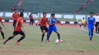 Duel Bandung United vs Persibat Batang di Stadion Siliwangi, Bandung, Minggu (7/7/2019). (Bola.com/Erwin Snaz)