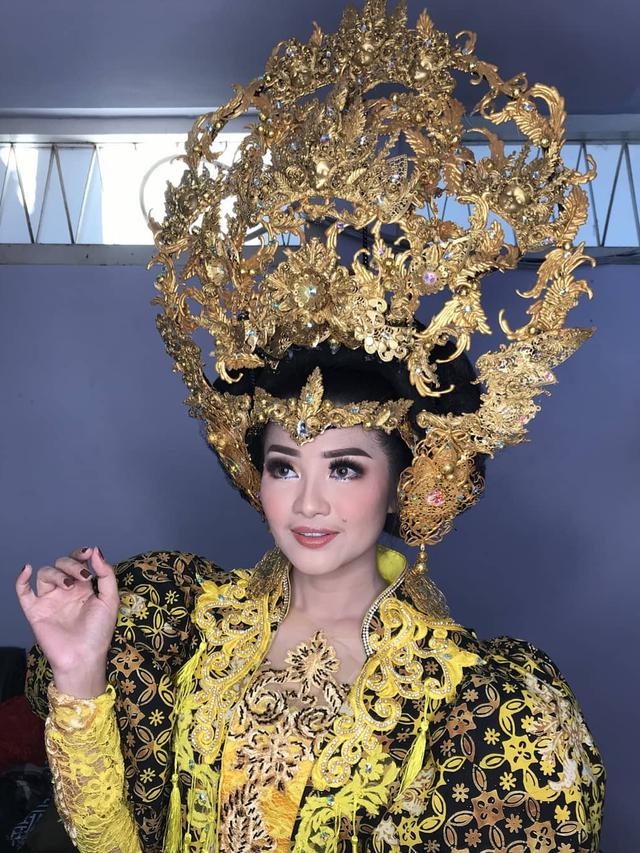 5 Potret Cantik Duo Fitri yang Ikut Meriahkan Banyuwangi Ethno Carnival