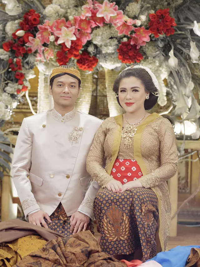 [Bintang] Vicky Shu dan Ade Imam