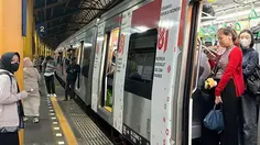 Tawuran Ganggu KRL Bogor, Penumpang Pilih Turun