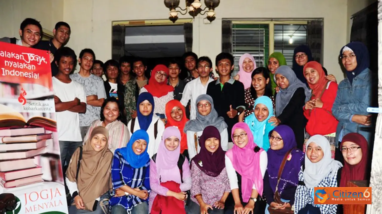 pjogjamenyala.jpg