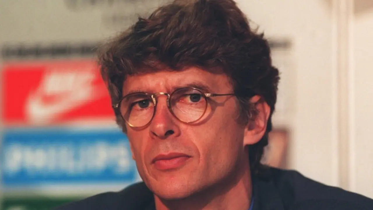 Gantengnya Pelatih Arsenal Arsène Wenger Saat Muda