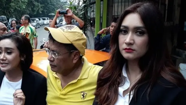 Cita, Hotman, dan Nafa Urbach © KapanLagi.com®/Mathias Purwanto