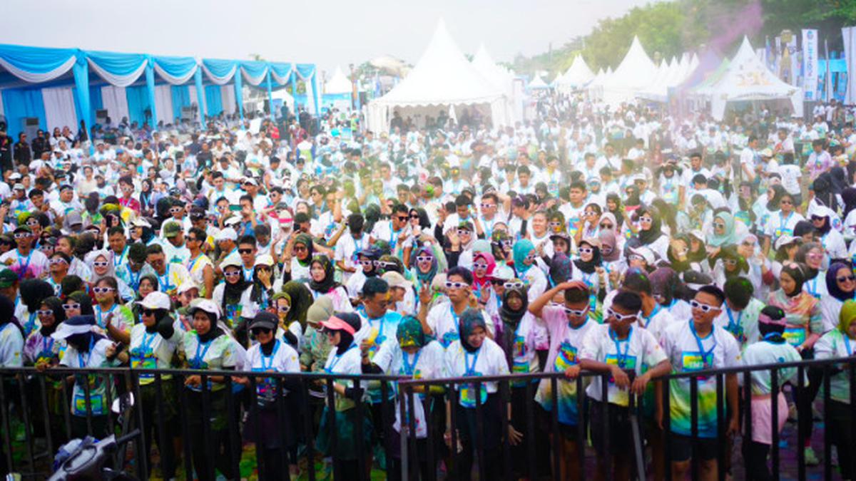 Ajak Warga Palembang Hidup Sehat, PLN Gelar Color Run 2025