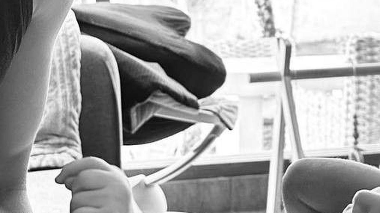 Netizen Salfok dengan Mata dan Tubuh Gembulnya, Berikut Potret Baby Kamari Putri Jennifer Coppen yang Masih Dirahasiakan