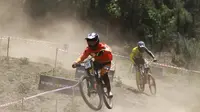 Pembalap dari 76Rider Team, Abdul Hakim, bertekad mempertahankan gelar pada 76 Indonesian Downhill 2019. (dok. 76 Indonesian Downhill 2019)