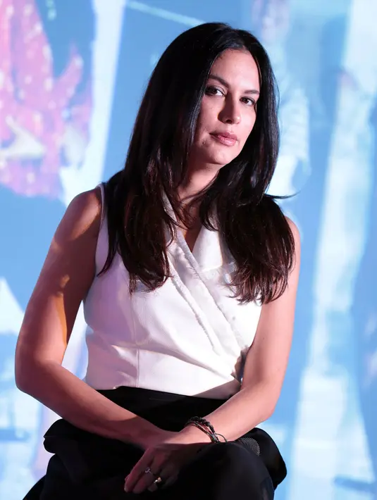 ‎"Gaya hidup pastrinya nggak bisa seperti saat saya 20 tahun. Sekarang harus lebih dipikirkan dan dijaga. Dari segi olahraga, saya Yoga setiap hari.‎ Dan juga memperhatikan makanan," kata Sophia Latjuba, Rabu (12/7/2017). (Deki Prayoga/Bintang.com)