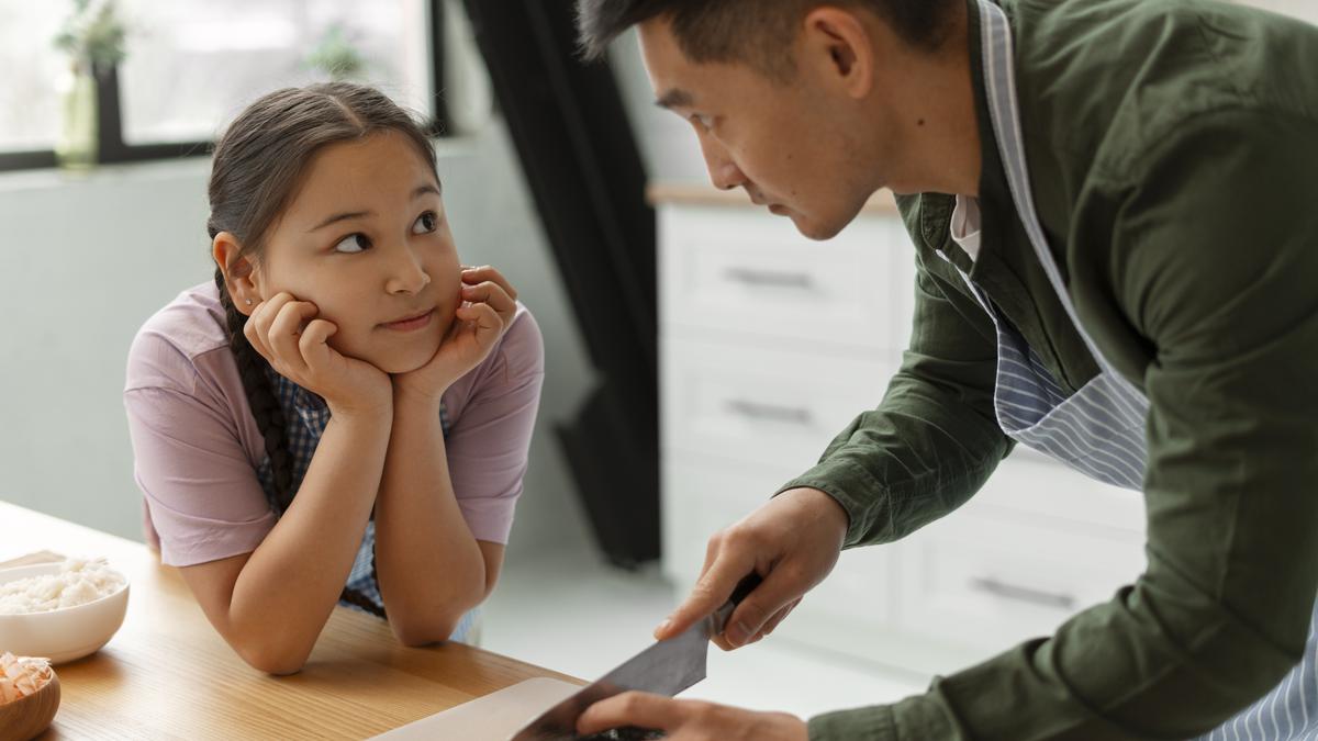 Agar Tak Ada Aurelie Moeremans Lainnya, Orang Tua Wajib Peka pada Tanda-Tanda Child Grooming