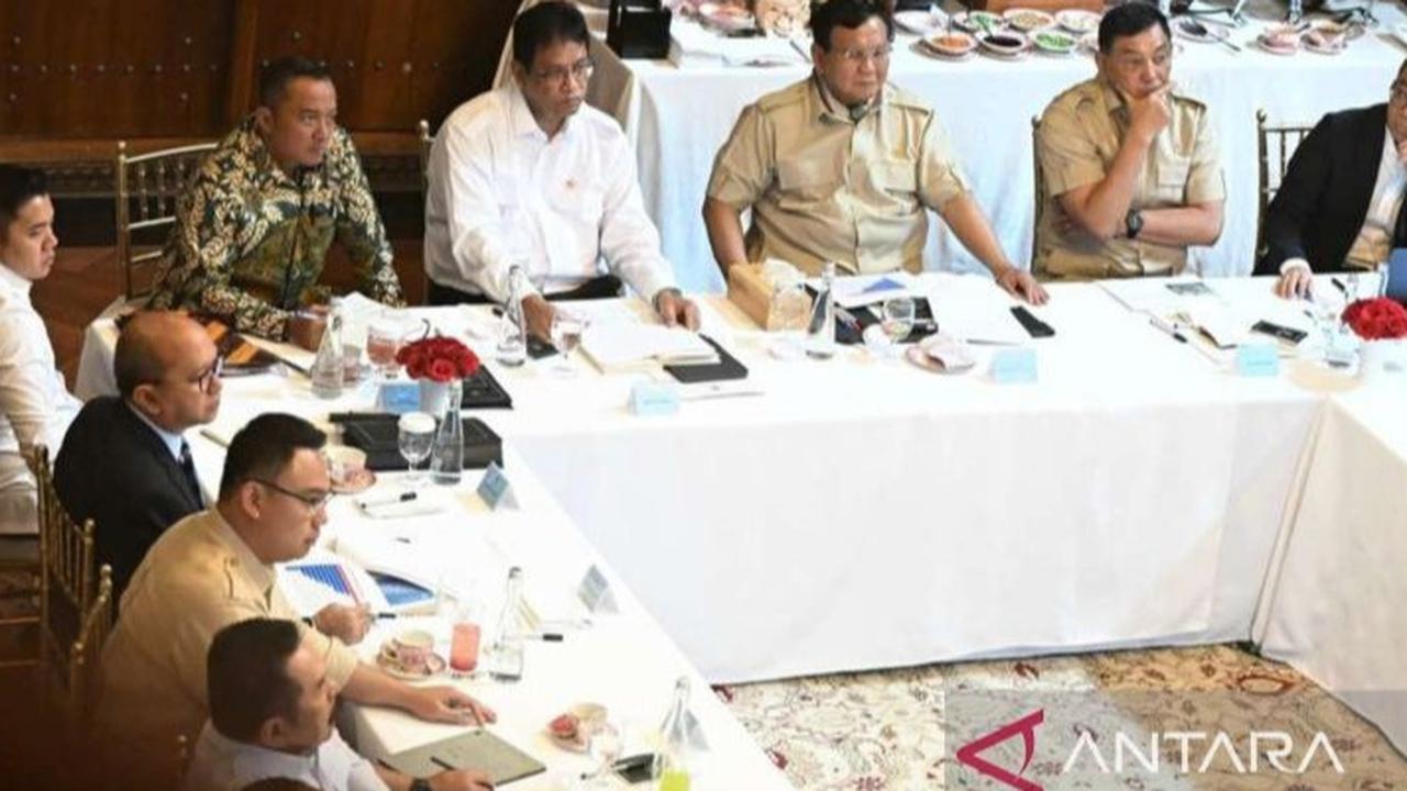 Indikator Politik: 77,7 Persen Publik Puas Setahun Kinerja Pemerintahan Prabowo Subianto