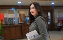 Cantik dan Anggunnya Nafa Urbach saat Rapat Bahas Makan Bergizi Gratis, Penampilan Sang Anggota DPR Buat Kagum