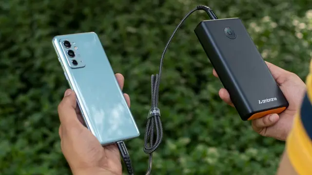 Powerbank dan HP