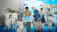Sebanyak 28 pasangan mengikuti program Nikah Massal Partai Amanat Nasional (PAN) di Gedung ISTN Jagakarsa, Jakarta Selatan, Sabtu (10/10/2026).