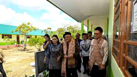 Bahagia Murid SDN 05 Pontianak Belajar Lebih Nyaman Usai Sekolah Diperbaiki