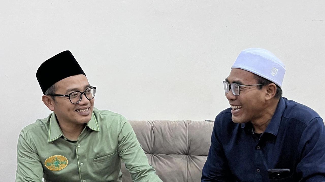 Masyayikh Sarang Doakan Gus Salam Pimpin PBNU