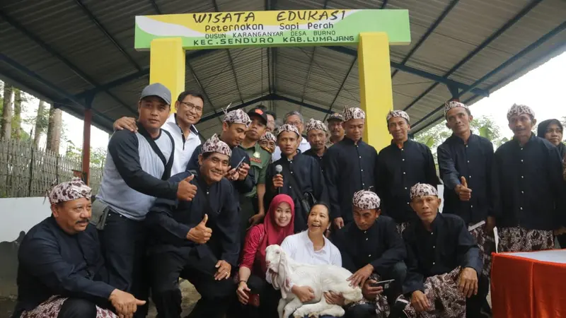 Menteri BUMN, Rini M Soemarno mengunjungi kawasan Perhutanan Sosial Desa Burno, Kecamatan Senduro. Dok Kementerian BUMN