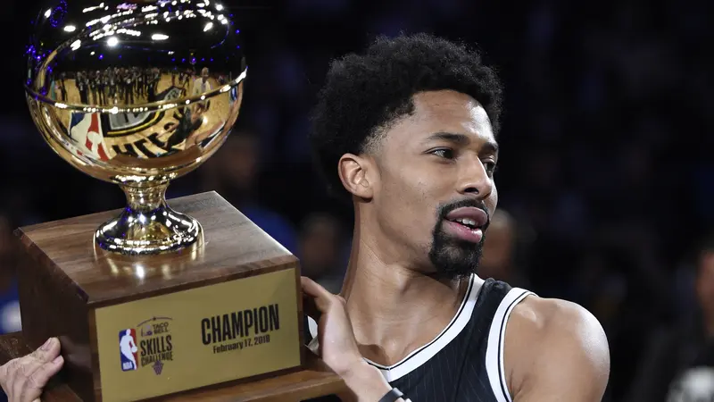 Spenser Dinwiddie Juara Skill Challenge NBA All-Star 2018