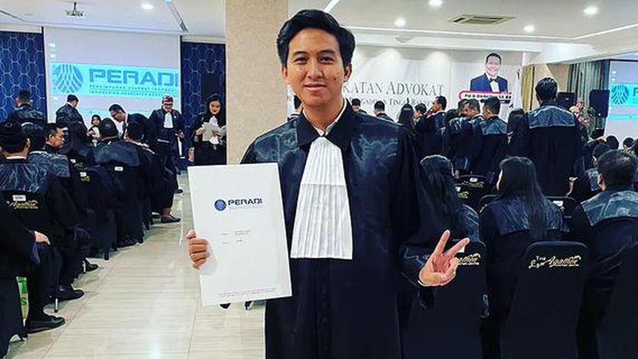 Ditangkap saat Lakukan Aksi Demonstrasi, Ini Sosok Iqbal Ramadhan Anak Pedangdut Machica Mochtar