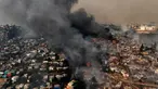 Foto udara kebakaran hutan yang melanda perbukitan kota Vina del Mar di sektor Las Pataguas, Chili, diambil pada tanggal 3 Februari 2024. (Javier TORRES/AFP)